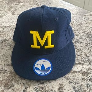 Adidas Michigan 7 3/8 fitted hat